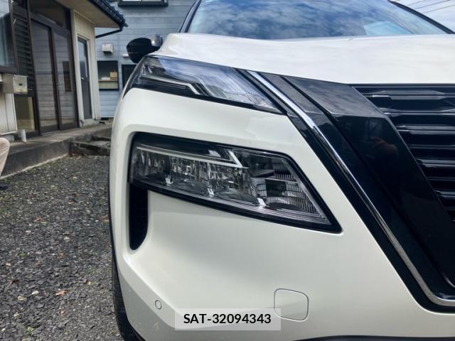 Nissan X-TRAIL HYBRID 2023-07 7227671-2