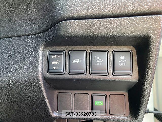 Nissan X-TRAIL HYBRID 2017-05 7252974-16