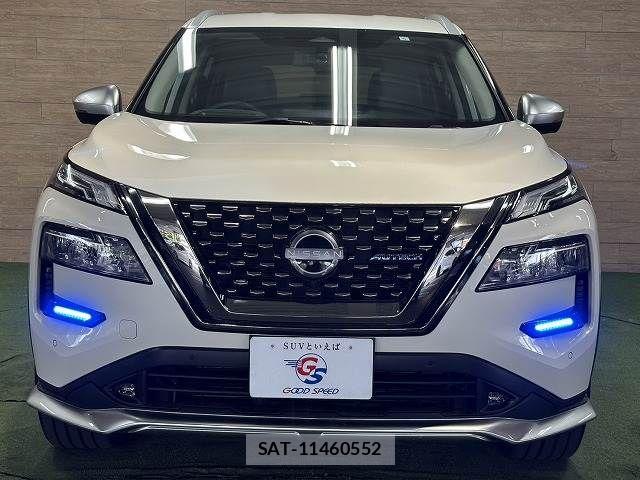 Nissan X-TRAIL HYBRID 2023-05 7252961-16