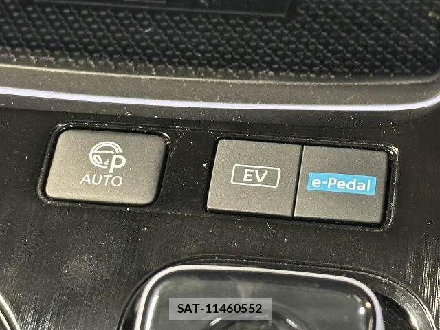 Nissan X-TRAIL HYBRID 2023-05 7252961-6