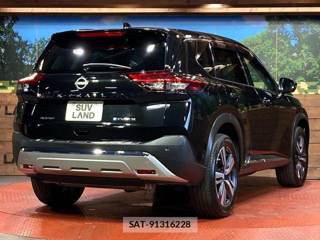 Nissan X-TRAIL HYBRID 2023-07 7273333-16