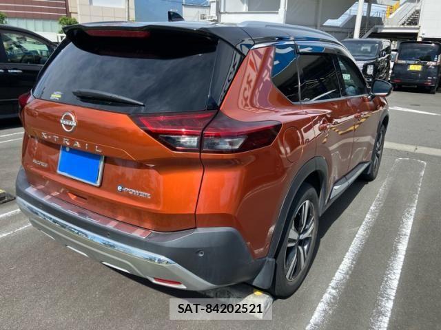 Nissan X-TRAIL HYBRID 2022-09 7273334-3