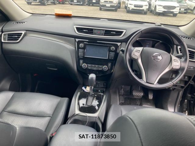Nissan X-TRAIL HYBRID 2015-10 7331458-15