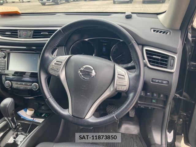 Nissan X-TRAIL HYBRID 2015-10 7331458-16