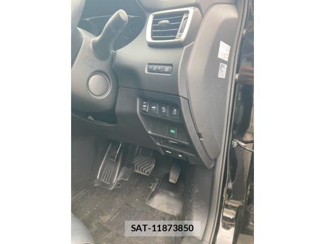 Nissan X-TRAIL HYBRID 2015-10 7331458-18
