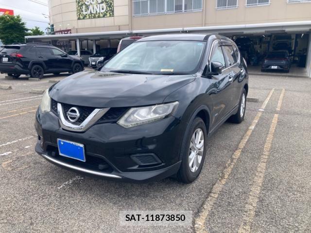 Nissan X-TRAIL HYBRID 2015-10 7331458-1