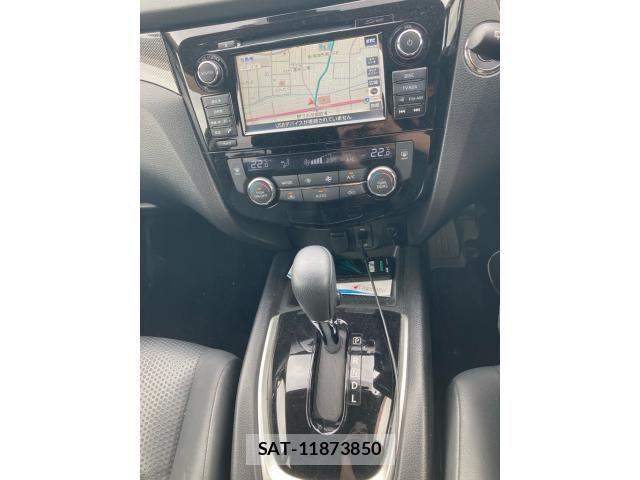 Nissan X-TRAIL HYBRID 2015-10 7331458-21