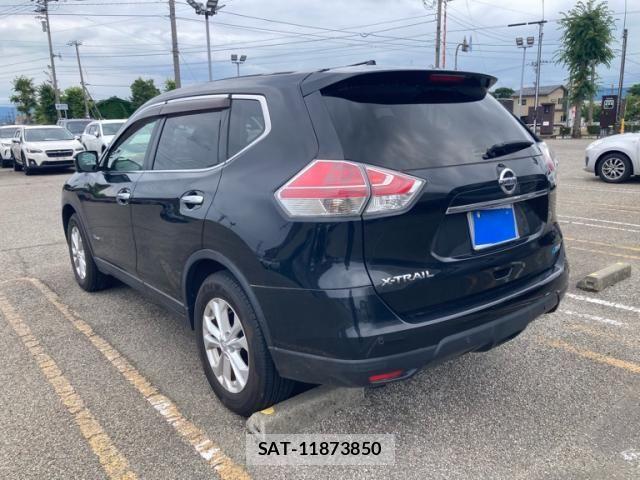 Nissan X-TRAIL HYBRID 2015-10 7331458-5