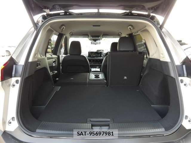 Nissan X-TRAIL HYBRID 2023-05 7331453-23
