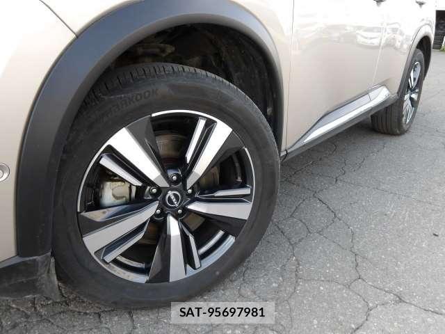 Nissan X-TRAIL HYBRID 2023-05 7331453-26