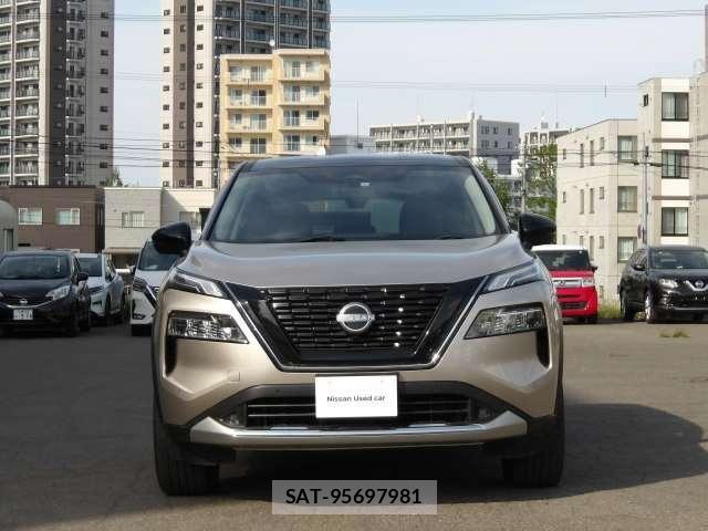 Nissan X-TRAIL HYBRID 2023-05 7331453-28