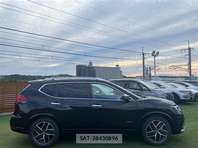 Nissan X-TRAIL HYBRID 2021-03 7331456-10