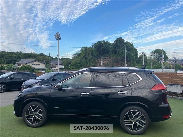 Nissan X-TRAIL HYBRID 2021-03 7331456-17