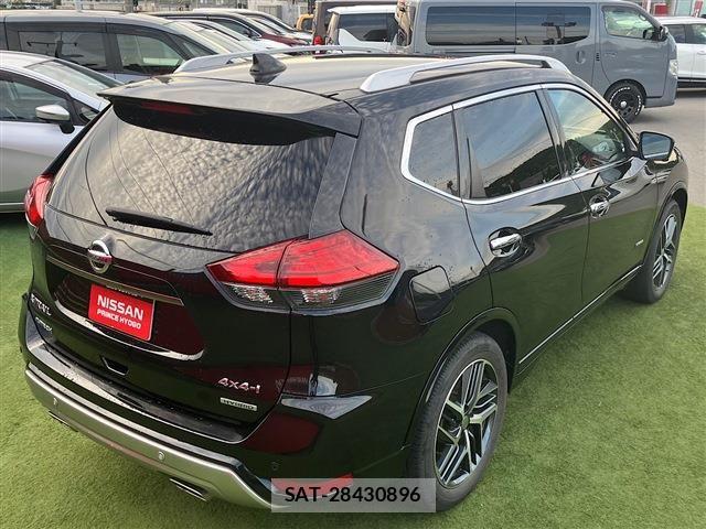 Nissan X-TRAIL HYBRID 2021-03 7331456-1