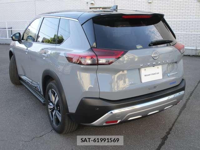 Nissan X-TRAIL HYBRID 2023-10 7331454-29