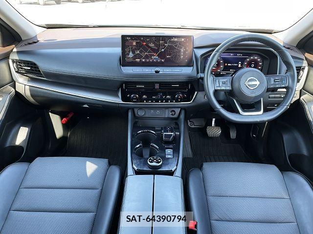 Nissan X-TRAIL HYBRID 2023-08 7331452-1