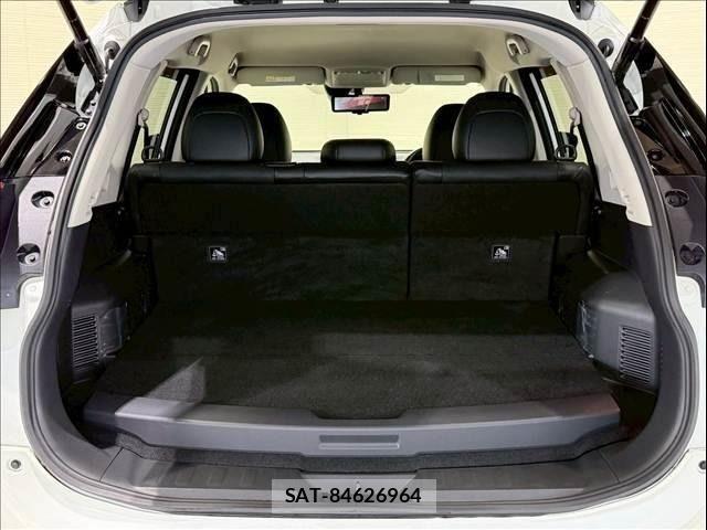 Nissan X-TRAIL HYBRID 2018-05 7360631-10