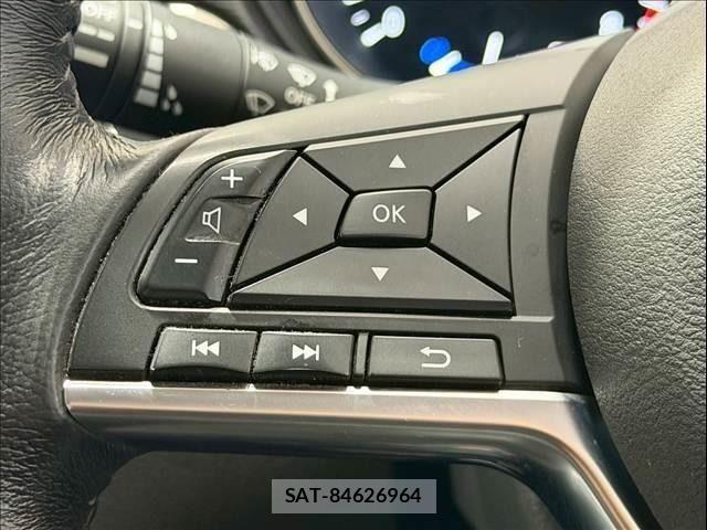 Nissan X-TRAIL HYBRID 2018-05 7360631-12