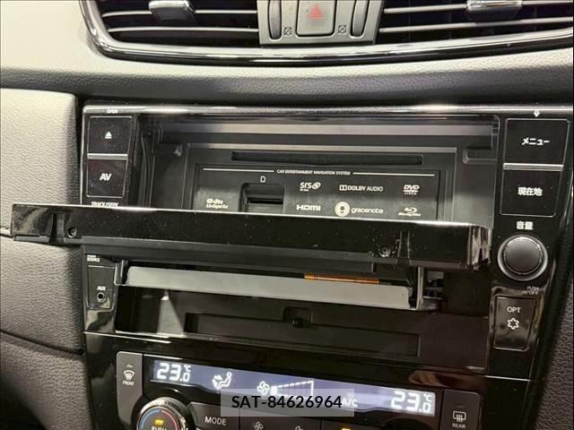 Nissan X-TRAIL HYBRID 2018-05 7360631-19