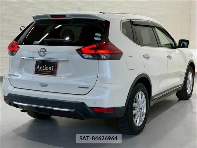 Nissan X-TRAIL HYBRID 2018-05 7360631-4