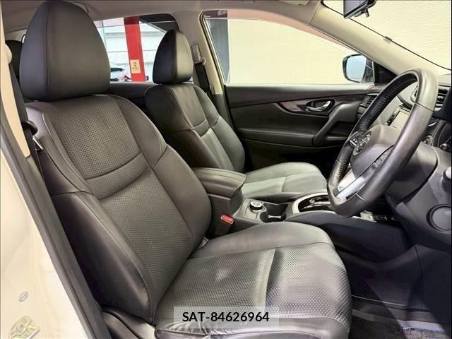 Nissan X-TRAIL HYBRID 2018-05 7360631-8