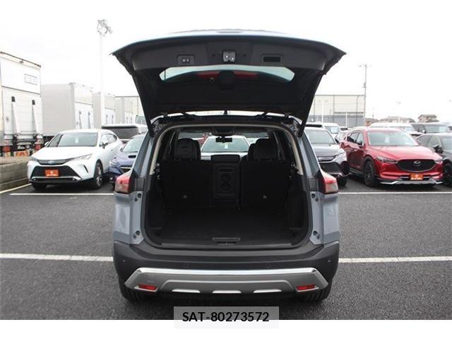 Nissan X-TRAIL HYBRID 2022-12 7360626-28