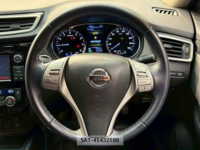 Nissan X-TRAIL HYBRID 2015-07 7360630-12