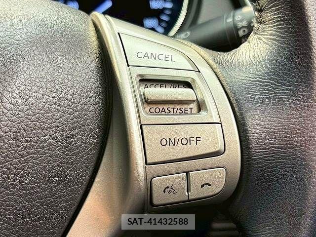 Nissan X-TRAIL HYBRID 2015-07 7360630-4