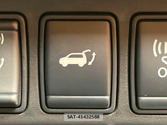 Nissan X-TRAIL HYBRID 2015-07 7360630-5