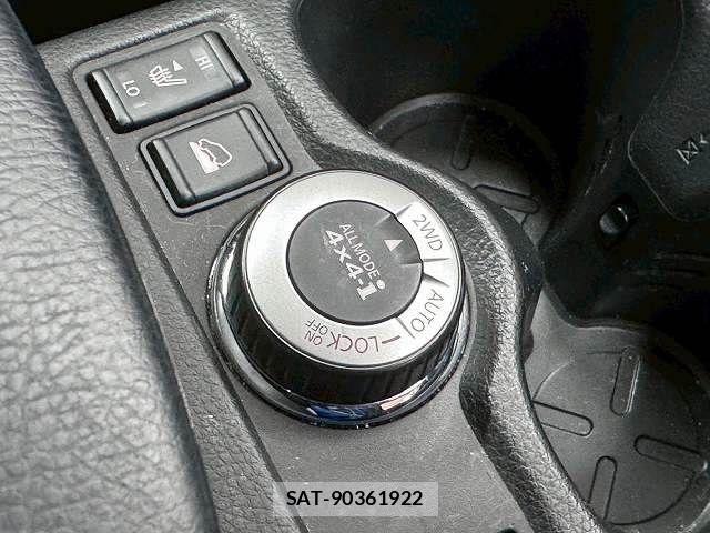 Nissan X-TRAIL HYBRID 2015-05 7360634-8