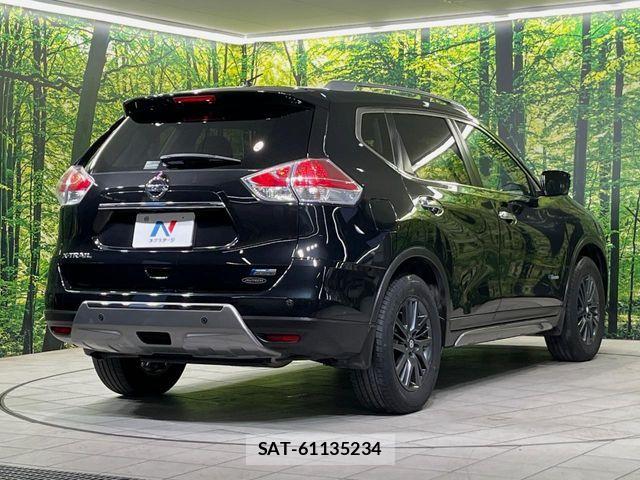 Nissan X-TRAIL HYBRID 2016-05 7360637-16