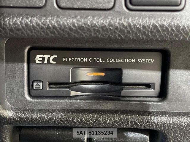 Nissan X-TRAIL HYBRID 2016-05 7360637-6