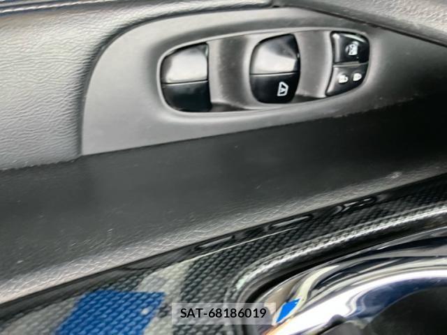 Nissan X-TRAIL HYBRID 2015-06 7360638-13