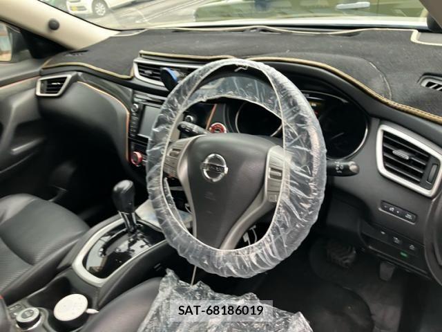 Nissan X-TRAIL HYBRID 2015-06 7360638-15
