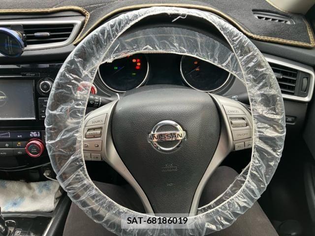 Nissan X-TRAIL HYBRID 2015-06 7360638-19