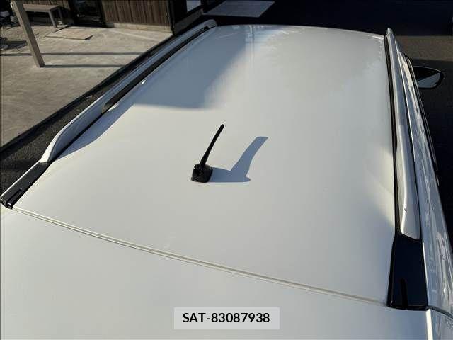 Nissan X-TRAIL HYBRID 2015-08 7360635-18