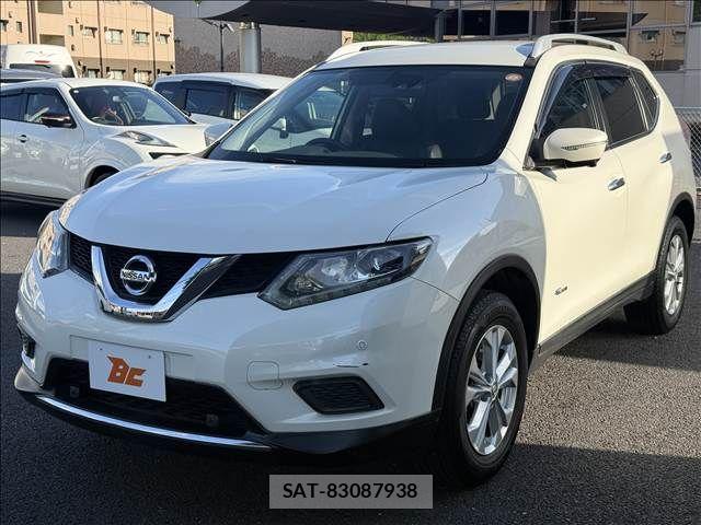 Nissan X-TRAIL HYBRID 2015-08 7360635-21