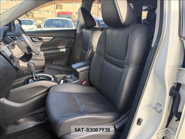 Nissan X-TRAIL HYBRID 2015-08 7360635-24