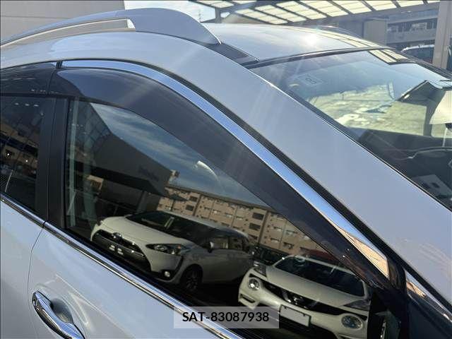 Nissan X-TRAIL HYBRID 2015-08 7360635-29