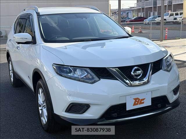 Nissan X-TRAIL HYBRID 2015-08 7360635-4