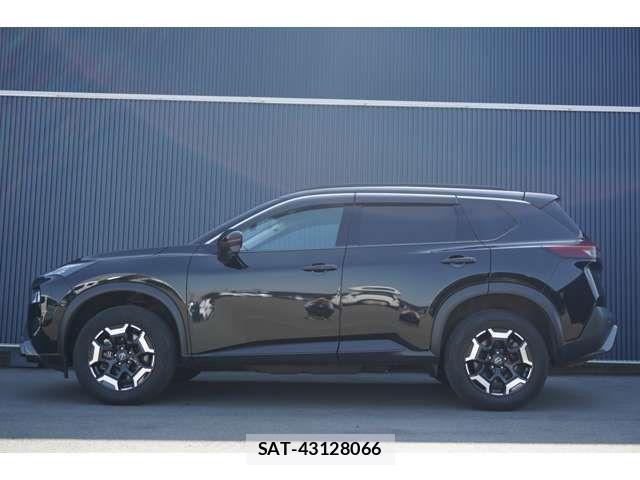 Nissan X-TRAIL HYBRID 2022-09 7395028-9