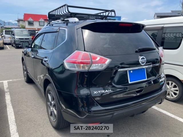 Nissan X-TRAIL HYBRID 2015-06 7395035-3