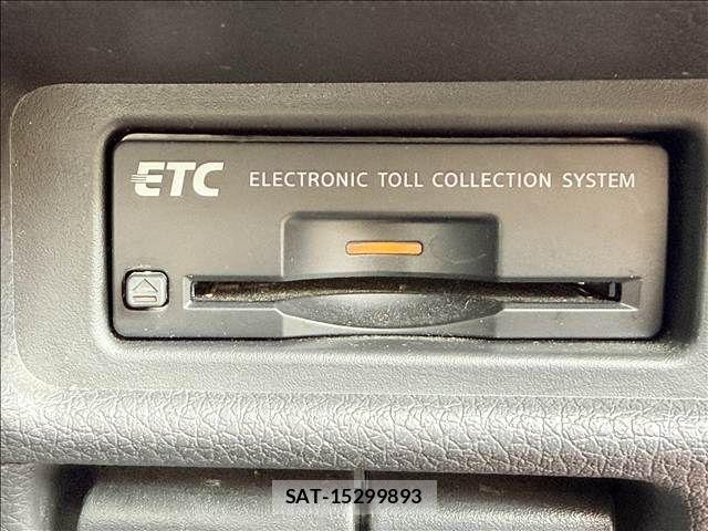 Nissan X-TRAIL HYBRID 2017-05 7395030-16