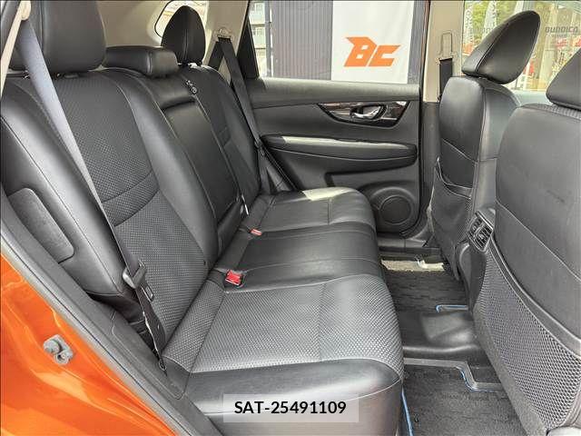 Nissan X-TRAIL HYBRID 2017-06 7395032-25