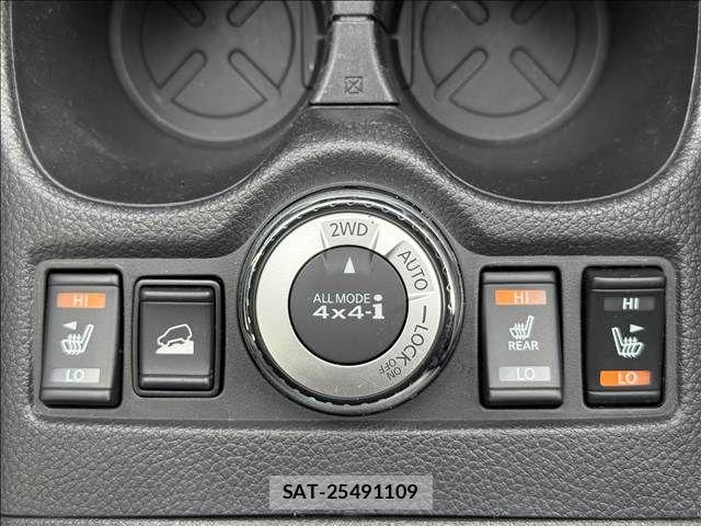 Nissan X-TRAIL HYBRID 2017-06 7395032-3