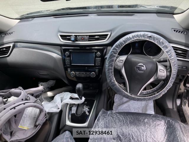 Nissan X-TRAIL HYBRID 2016-06 7459107-14