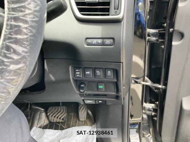 Nissan X-TRAIL HYBRID 2016-06 7459107-16