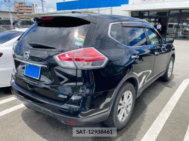 Nissan X-TRAIL HYBRID 2016-06 7459107-3