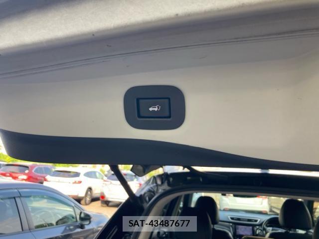 Nissan X-TRAIL HYBRID 2016-01 7459106-14