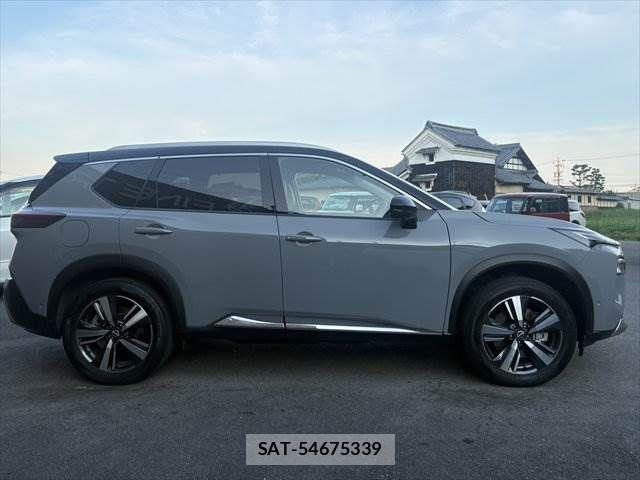 Nissan X-TRAIL HYBRID 2023-01 7459094-18